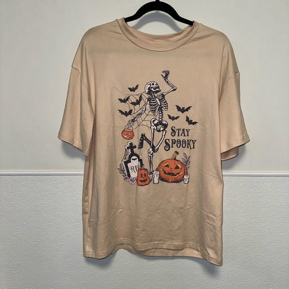 SHEIN Tops - Women's SHEIN Beige Halloween T-shirt Size Small oversized Stay Spooky Skeleton